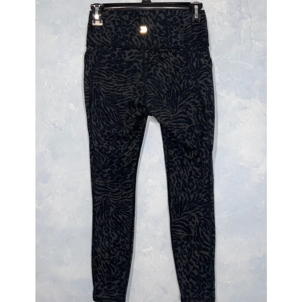 All In Motion Girls Black & Gray Animal Print Leggings & Black Sweat Pants XL 14